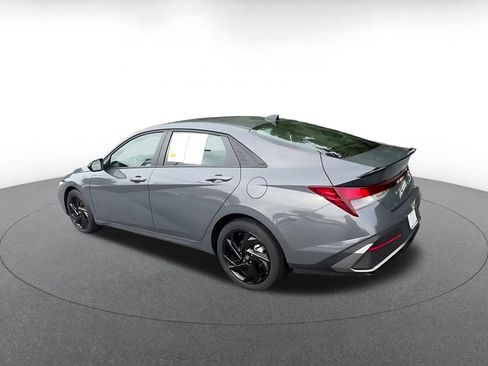 Used 2026 Hyundai Elantra Sport FWD image 10