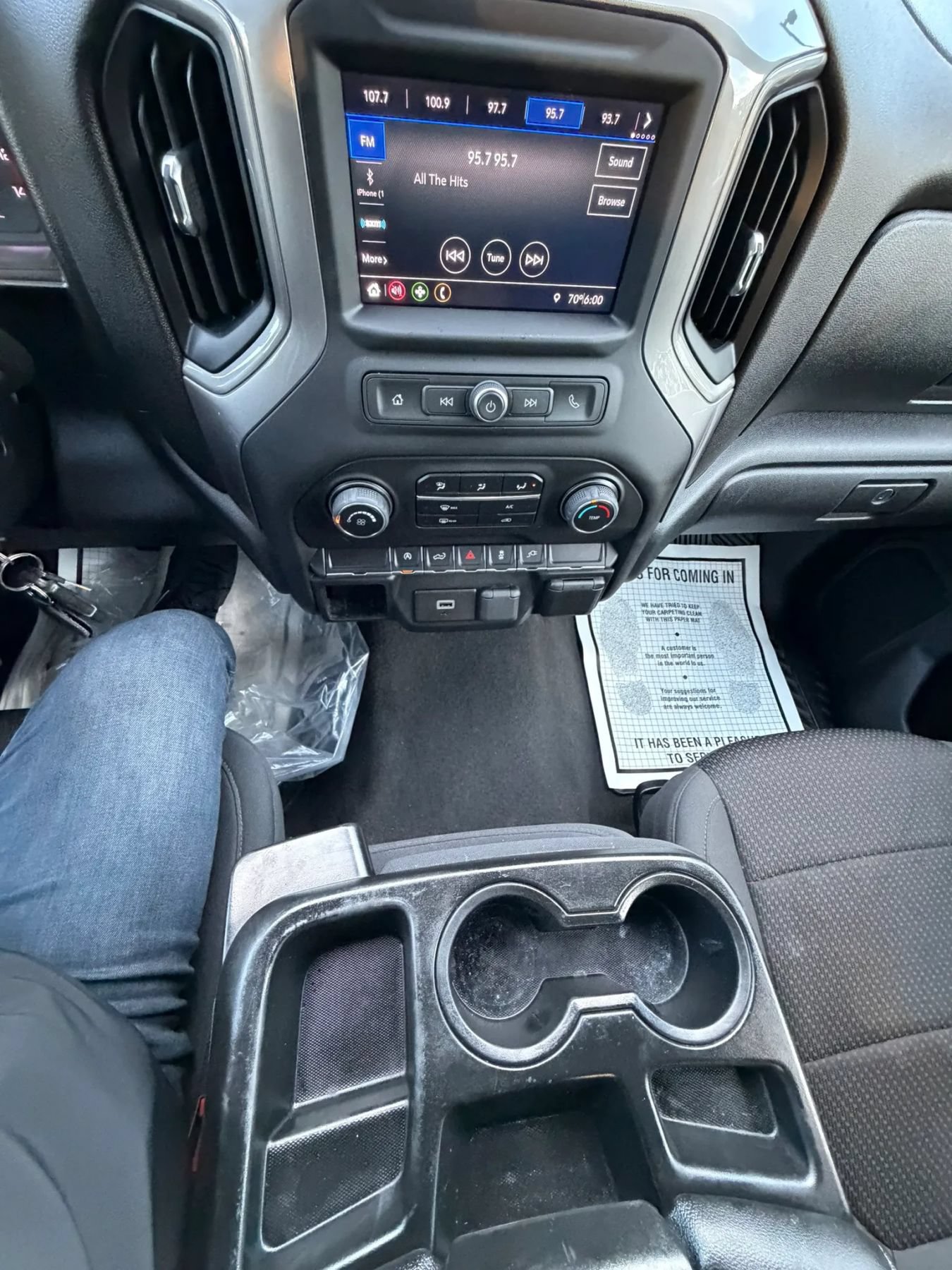 Used 2020 Chevrolet Silverado 1500 Custom w/ Custom Value Package AWD/4WD image 26