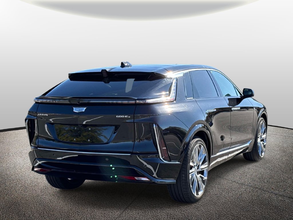 Used 2024 Cadillac Lyriq Luxury w/ Nappa Leather Package AWD/4WD image 2