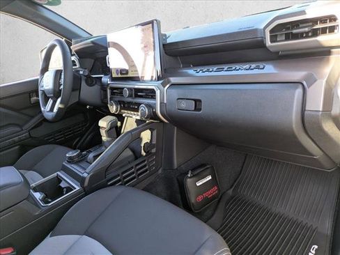 Certified 2025 Toyota Tacoma TRD Sport image 20