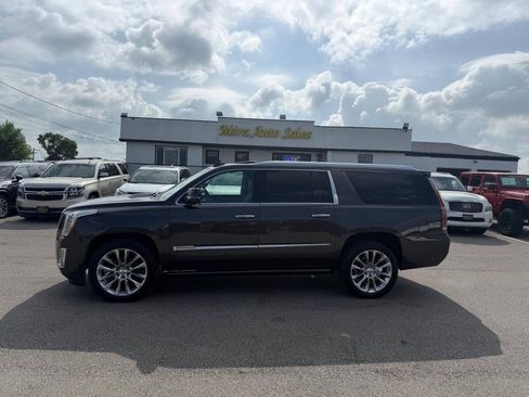 Used 2018 Cadillac Escalade ESV Premium Luxury AWD/4WD image 1