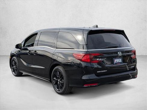 Used 2023 Honda Odyssey Sport image 7