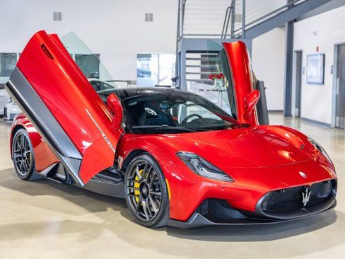 Used 2023 Maserati MC20 Coupe image 8