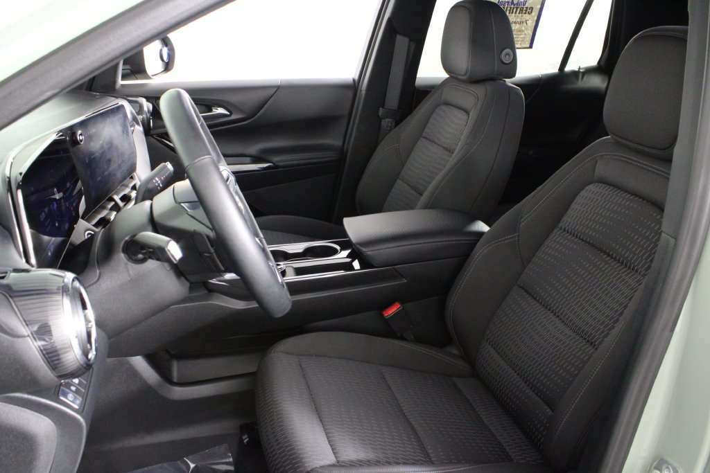 Used 2026 Chevrolet Equinox LT FWD image 19