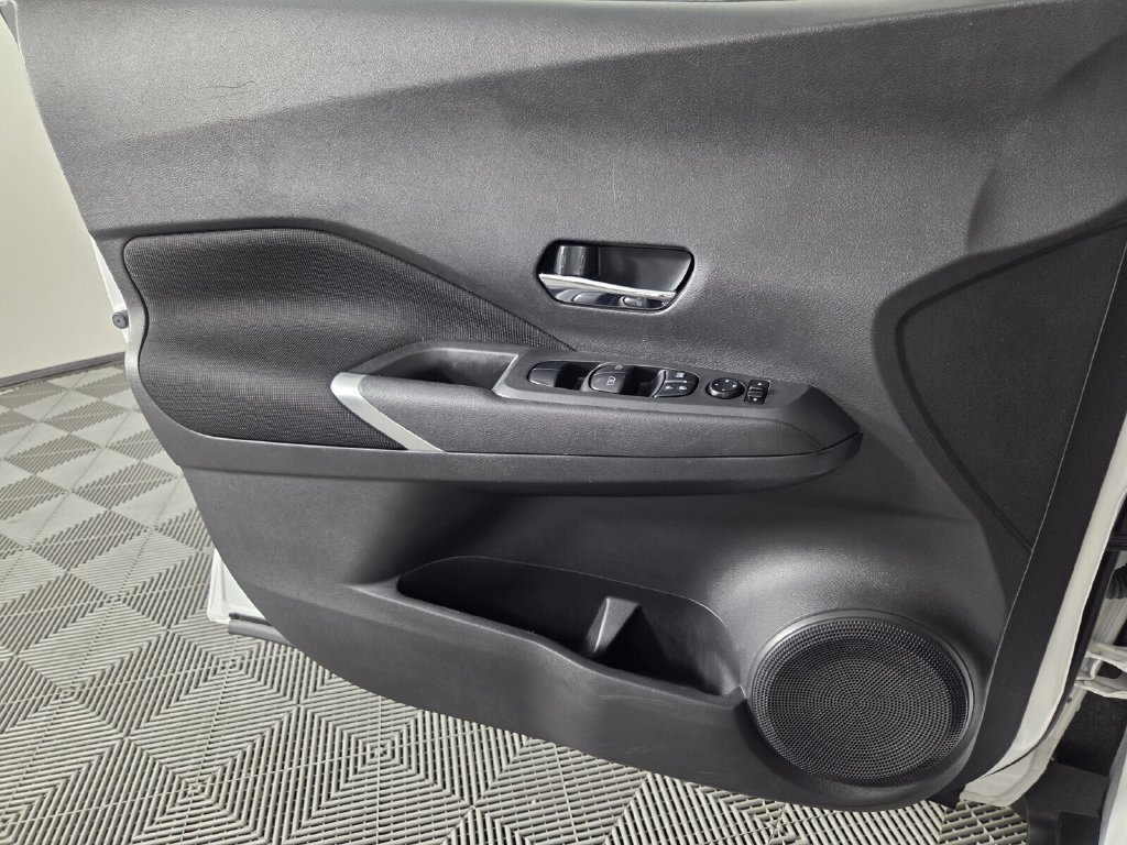 Used 2022 Nissan Kicks SV FWD image 21