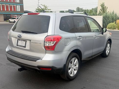 Used 2014 Subaru Forester 2.5i w/ Popular Package #2 AWD/4WD image 12