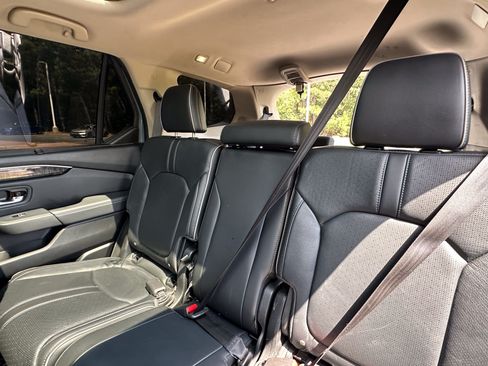 Used 2024 Honda Pilot Elite image 10