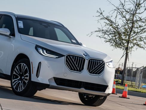 New 2026 BMW X3 xDrive30 w/ Convenience Package image 5