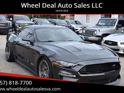 Used 2020 Ford Mustang GT image 1