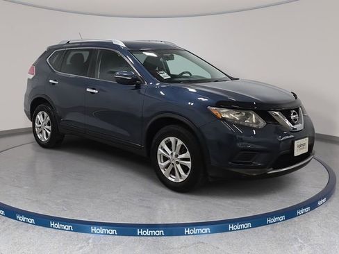 Used 2015 Nissan Rogue SV AWD/4WD image 4