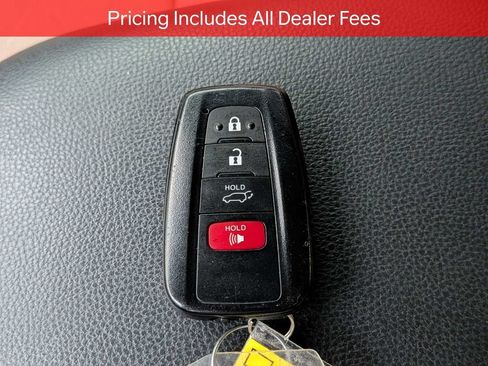 Certified 2024 Toyota RAV4 XLE w/ Convenience Package AWD/4WD image 31