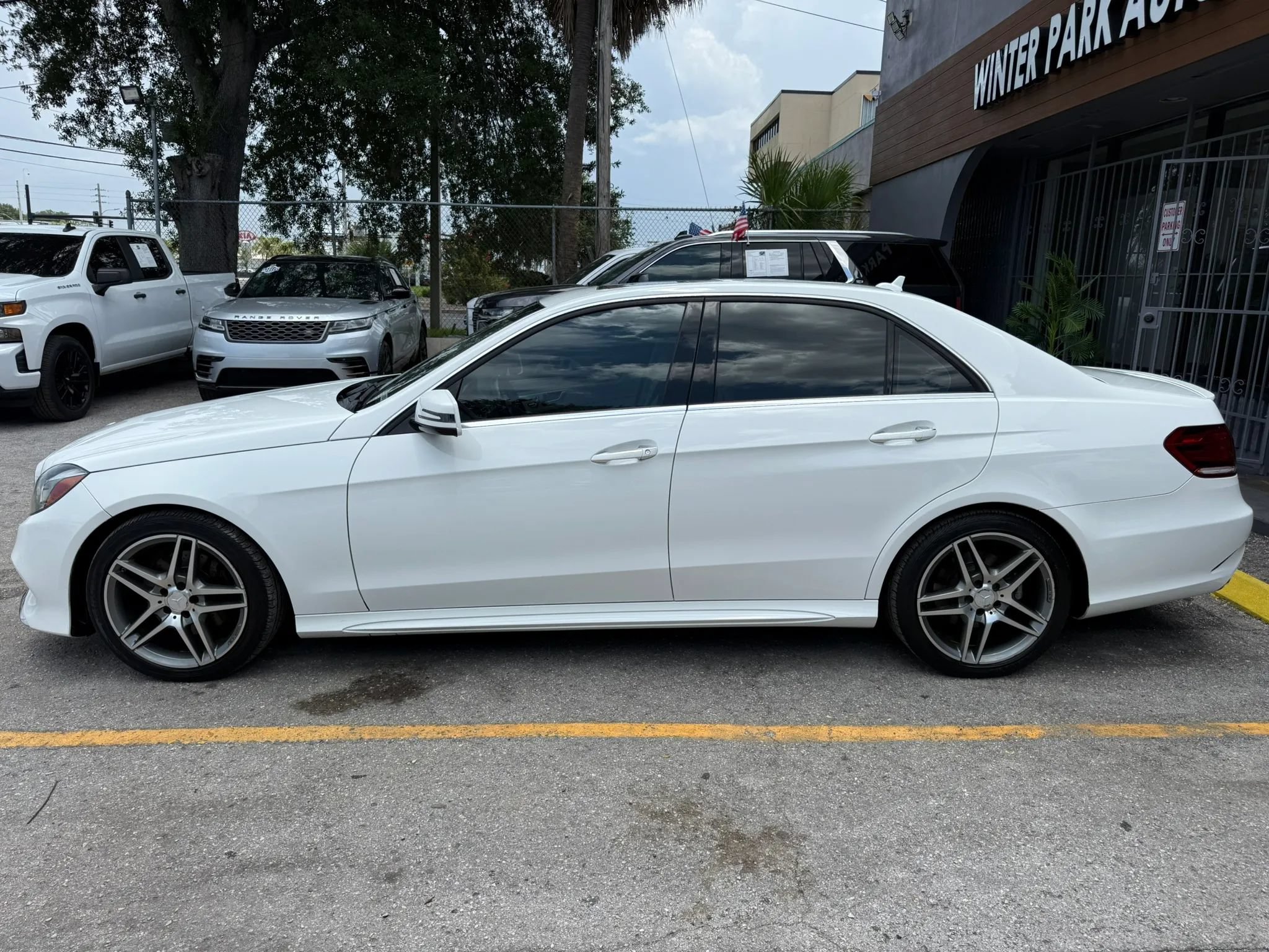 Used 2015 Mercedes-Benz E 350 Sedan image 4