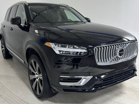 Used 2022 Volvo XC90 T8 Inscription Expression w/ Advanced Package image 3