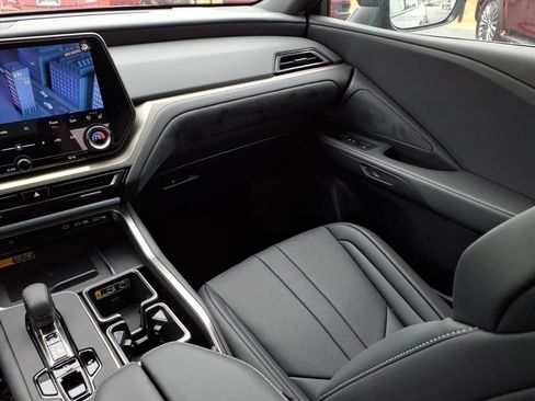 New 2026 Lexus TX 500h AWD image 28