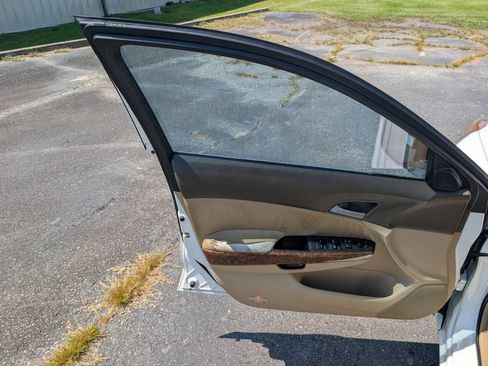 Used 2008 Honda Accord EX-L image 17