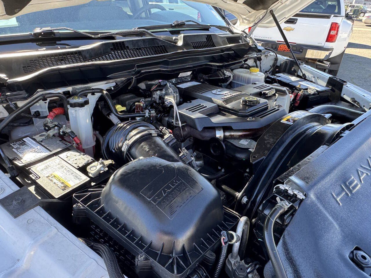 Used 2018 RAM 2500 Tradesman w/ Chrome Appearance Group AWD/4WD image 21