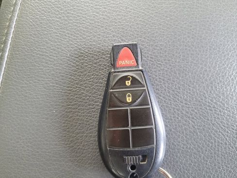 Used 2016 RAM 1500 Classic SLT image 32