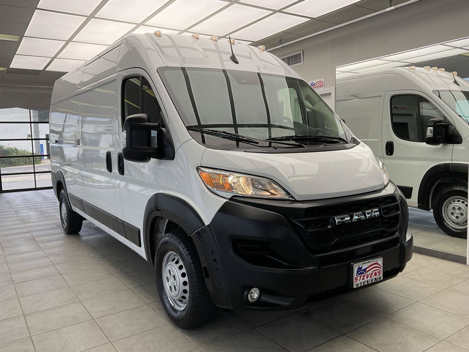 Used 2025 RAM ProMaster 3500 w/ Convenience Group FWD image 1