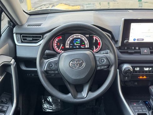 Used 2025 Toyota RAV4 XLE w/ Convenience Package image 29