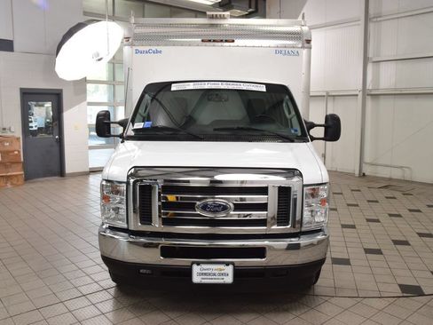 Used 2023 Ford E-450 and Econoline 450 Super Duty w/ Power Windows & Locks Group RWD image 2
