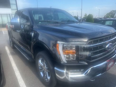 Used 2021 Ford F150 Lariat AWD/4WD image 2