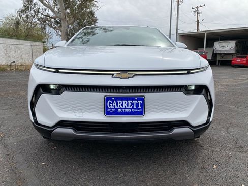 Used 2025 Chevrolet Equinox EV LT w/ Convenience Package image 20