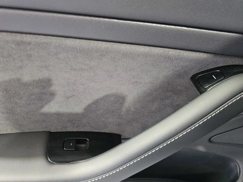 Used 2018 Tesla Model 3 AWD/4WD image 11