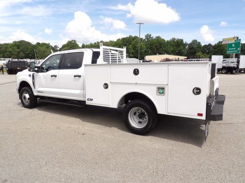 Used 2025 Ford F350 XLT AWD/4WD image 4