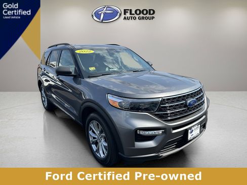 Certified 2022 Ford Explorer XLT w/ Equipment Group 202A AWD/4WD image 1