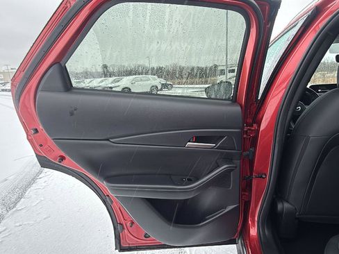 Used 2023 MAZDA CX-30 AWD 2.5 S w/ Select Package image 23