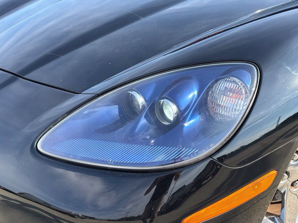 Used 2008 Chevrolet Corvette Coupe w/ Preferred Equipment Group RWD image 23
