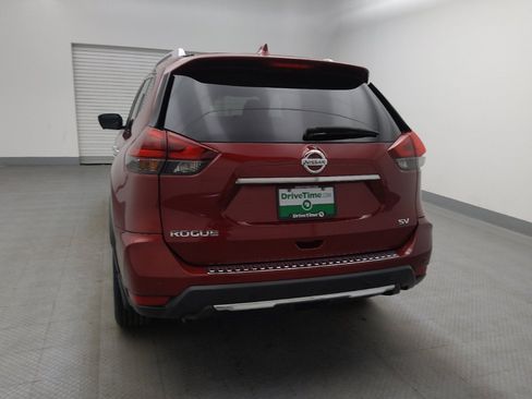 Used 2020 Nissan Rogue SV w/ Premium Package FWD image 6