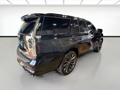 Used 2025 Cadillac Escalade V AWD/4WD image 5
