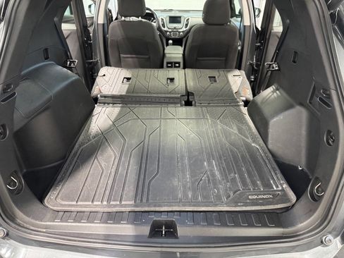 Used 2020 Chevrolet Equinox LT FWD image 17