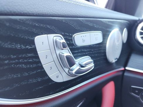 Used 2022 Mercedes-Benz E 450 Cabriolet image 40