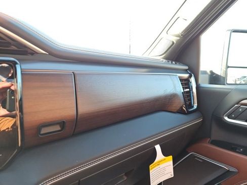 New 2026 GMC Sierra 3500 Denali Ultimate image 42