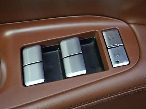 New 2026 Lincoln Navigator Reserve image 24