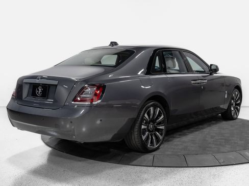Used 2024 Rolls-Royce Ghost AWD/4WD image 10