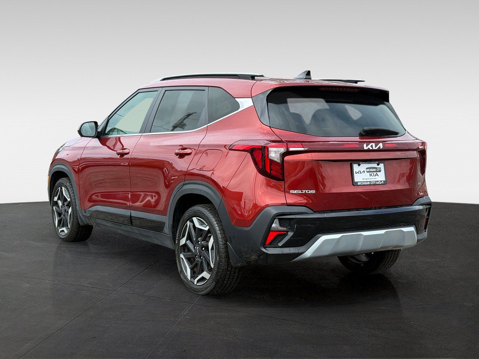 Used 2024 Kia Seltos SX AWD/4WD image 7