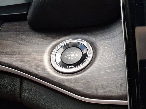 Certified 2023 Jeep Grand Cherokee Limited w/ Luxury Tech Group II AWD/4WD image 28