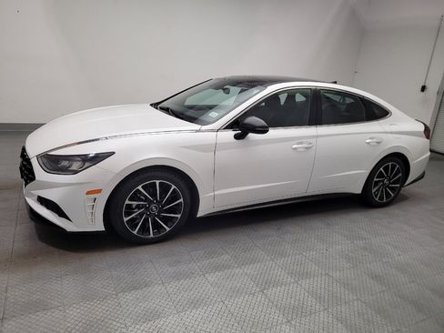 Used 2020 Hyundai Sonata SEL Plus w/ Tech Package FWD image 2
