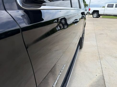 Used 2020 GMC Yukon XL SLT AWD/4WD image 70