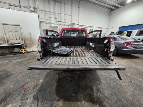 Used 2011 Toyota Tacoma 4x4 Regular Cab image 27