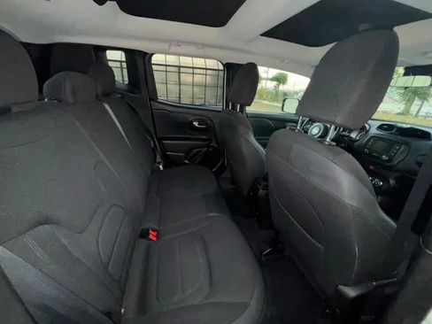 Used 2017 Jeep Renegade Altitude image 23