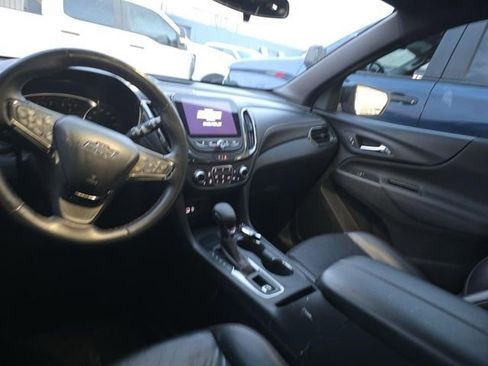 Used 2023 Chevrolet Equinox RS w/ RS Leather Package FWD image 6