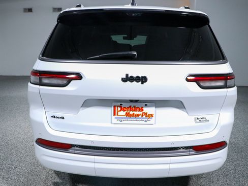 Used 2026 Jeep Grand Cherokee L Limited AWD/4WD image 8