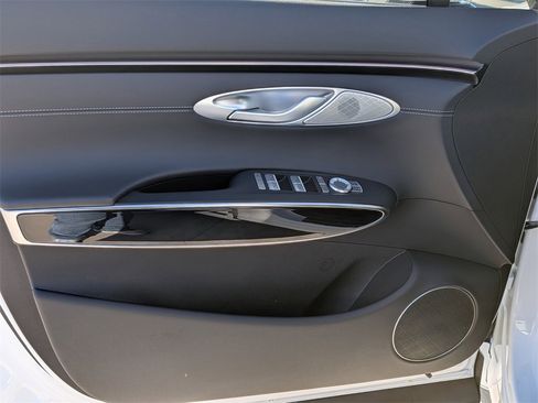 New 2026 Genesis GV70 2.5T image 10