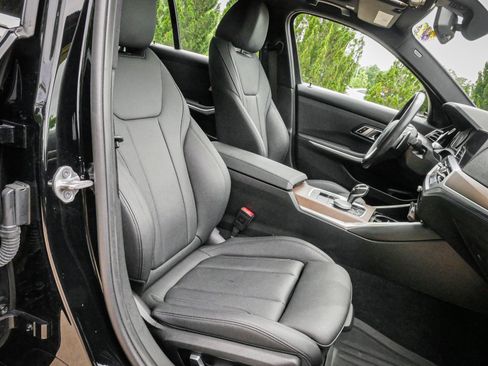 Used 2021 BMW 330i Sedan w/ Convenience Package RWD image 33