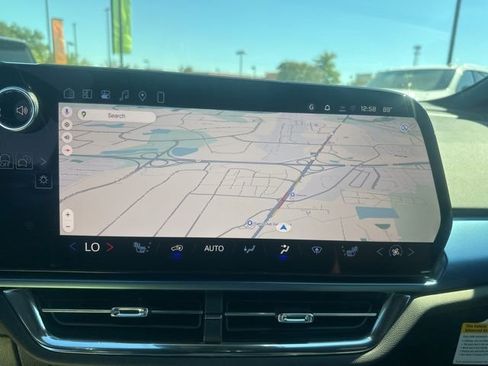 New 2026 Chevrolet Equinox EV LT image 23