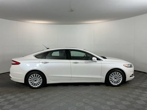 Used 2016 Ford Fusion SE w/ Equipment Group 502A FWD image 4